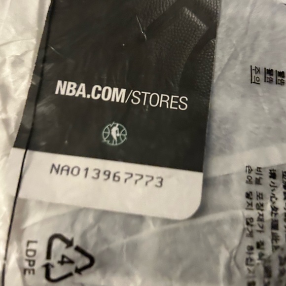 Never opened Buddy Heild Sacramento jersey  bought from NBA Store size XXL - Picture 2 of 5